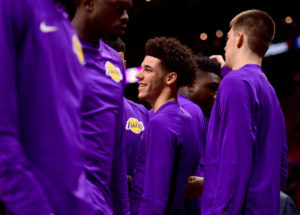 Read more about the article Lonzo Ball is the fill in player the Los Angeles Lakers needed