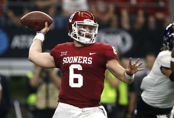 You are currently viewing Cleveland Browns select Baker Mayfield with first overall pick